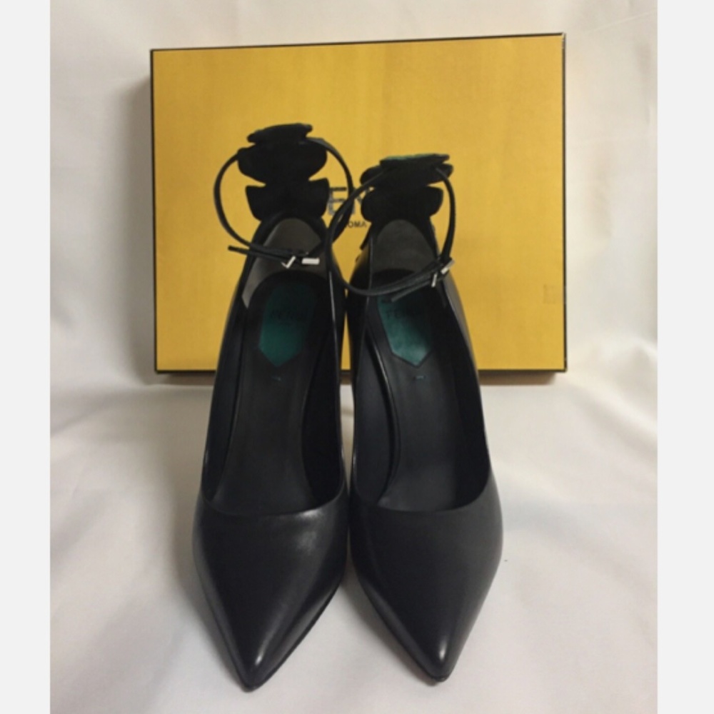 Fendi Ava Ankle Strap Pump Heels Black Leather & Crocodile AUTHENTIC New w/ Box